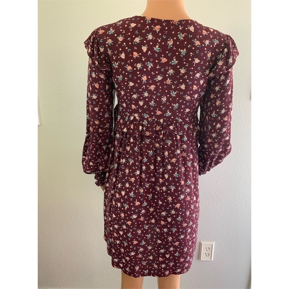 Coco and Jaimeson Burgundy Floral Babydoll Dress - Picture 11 of 16